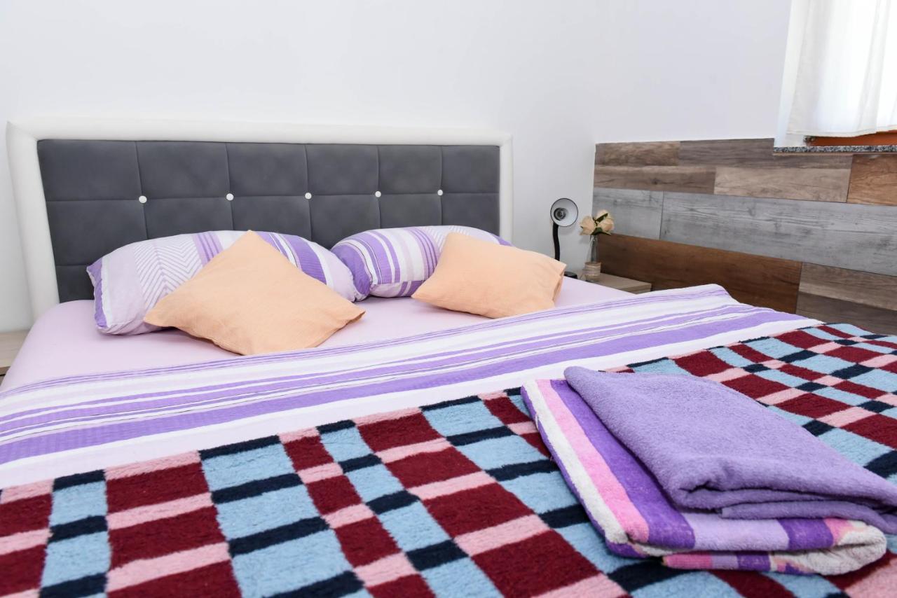 Sobe Sa Kupatilom Jajce Bed & Breakfast Exterior photo