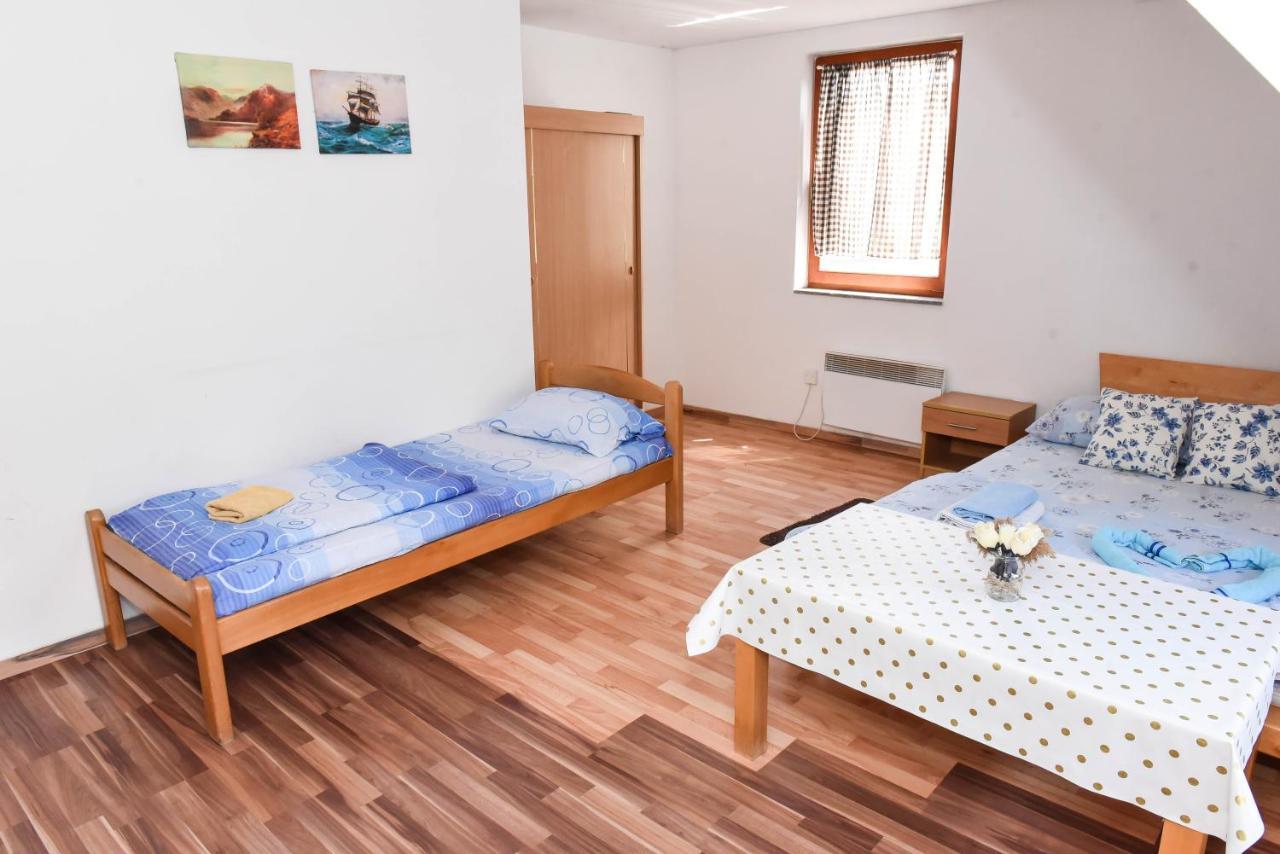 Sobe Sa Kupatilom Jajce Bed & Breakfast Exterior photo