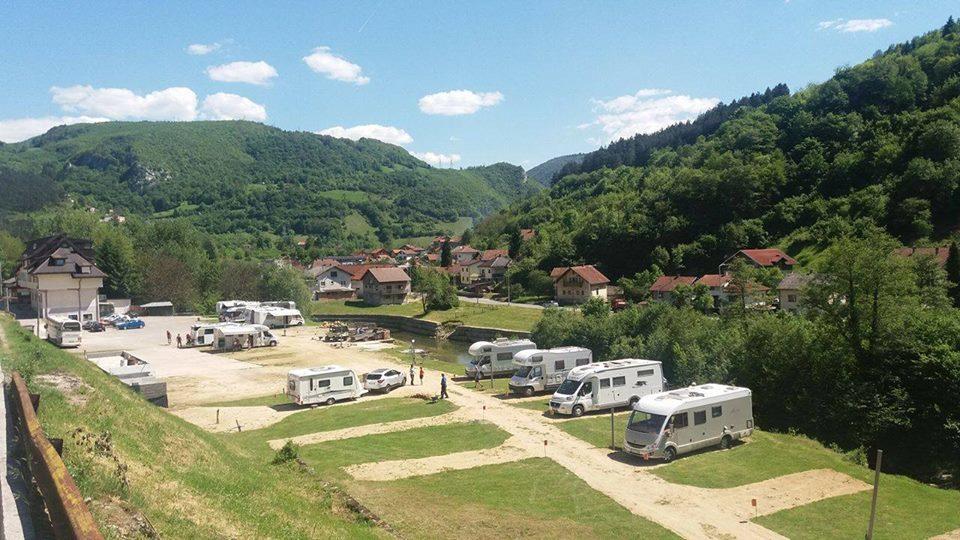 Sobe Sa Kupatilom Jajce Exterior photo