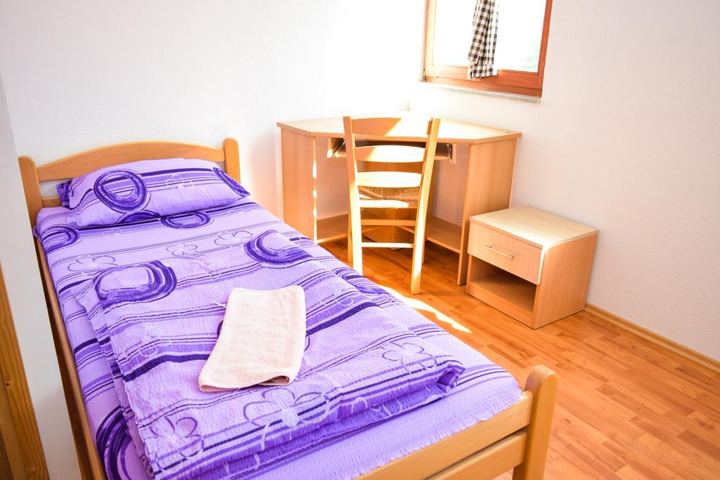 Sobe Sa Kupatilom Jajce Bed & Breakfast Exterior photo
